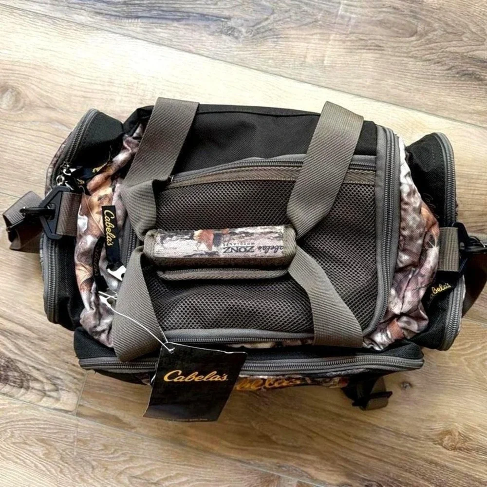 Cabelas nwt cabela